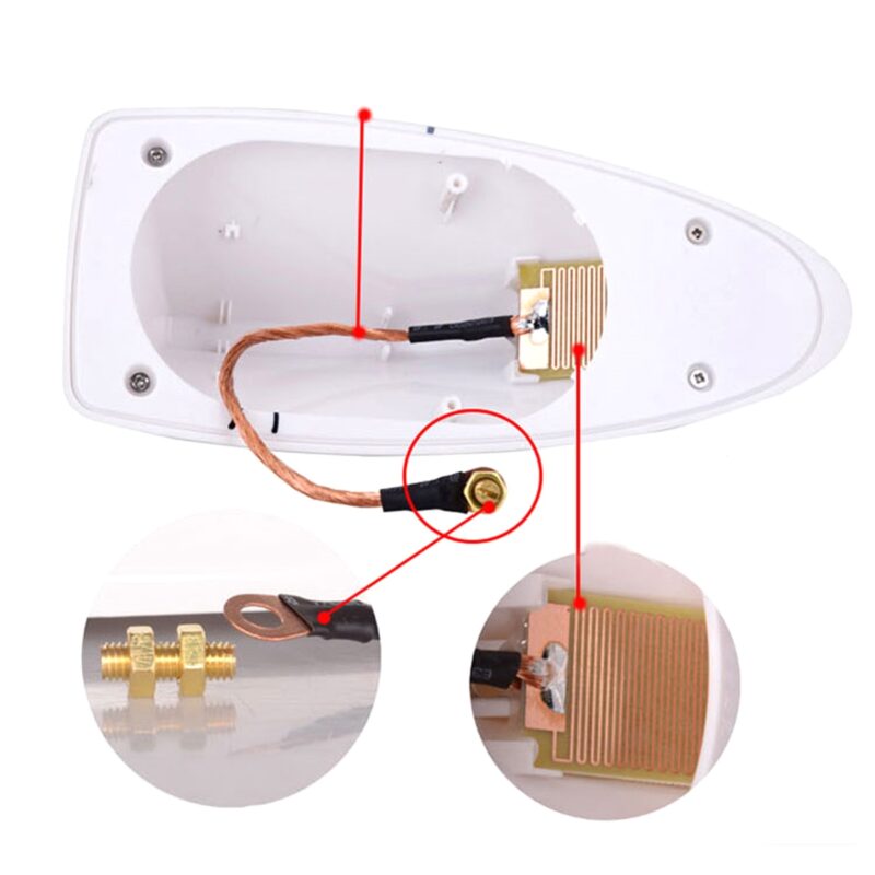 Antena auto activa AM – FM tip „Shark tail” culoare GOLD